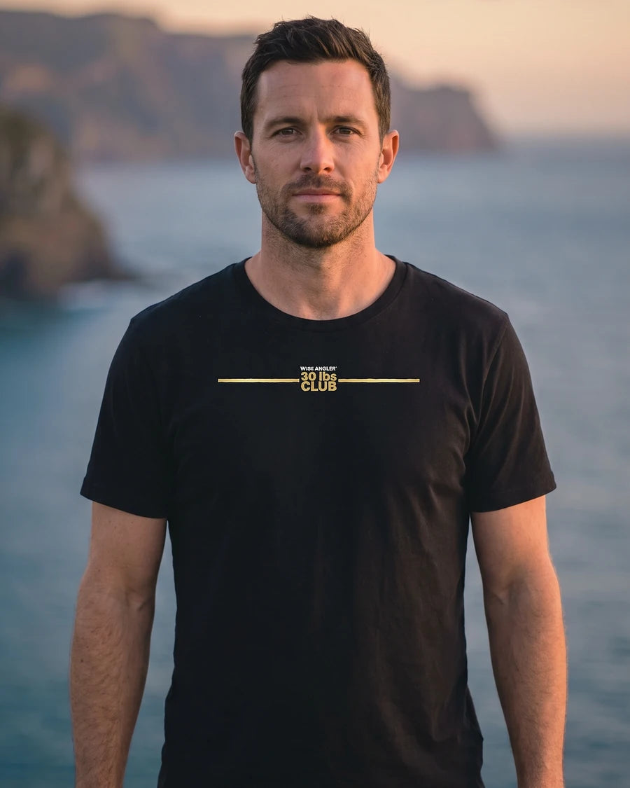 Wise Angler® 30 lbs Club Organic T-Shirt | Kingies Edition, front