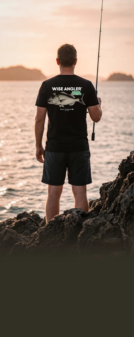 Angler in the 30 lbs Club Snapper Edition tee