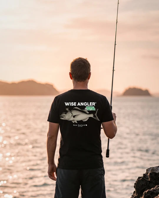 Angler in the 30 lbs Club Snapper Edition tee